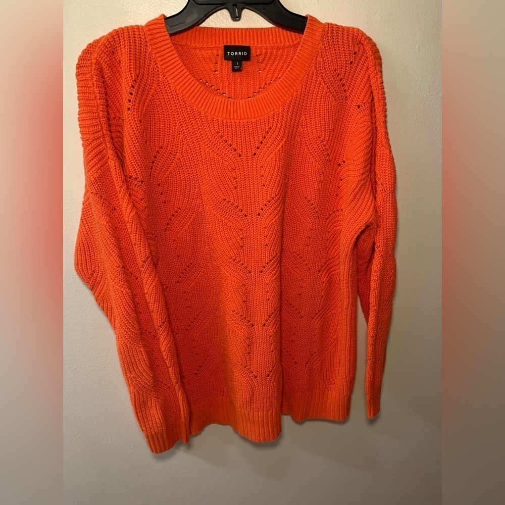 Torrid Women's Orange Sweater sz 14/16 EUC